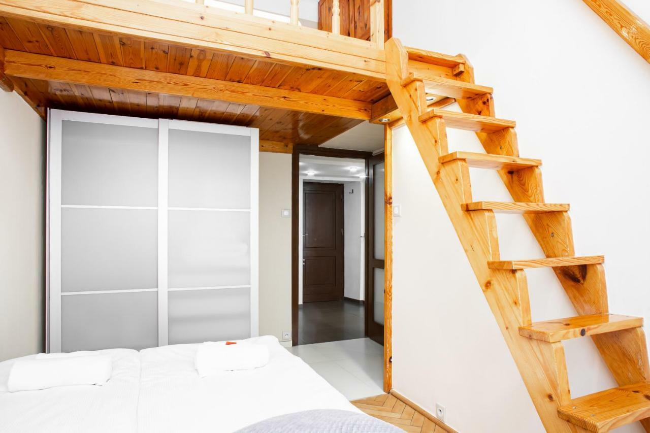 Apartments Warsaw Swietojanska By Noclegi Renters Eksteriør billede