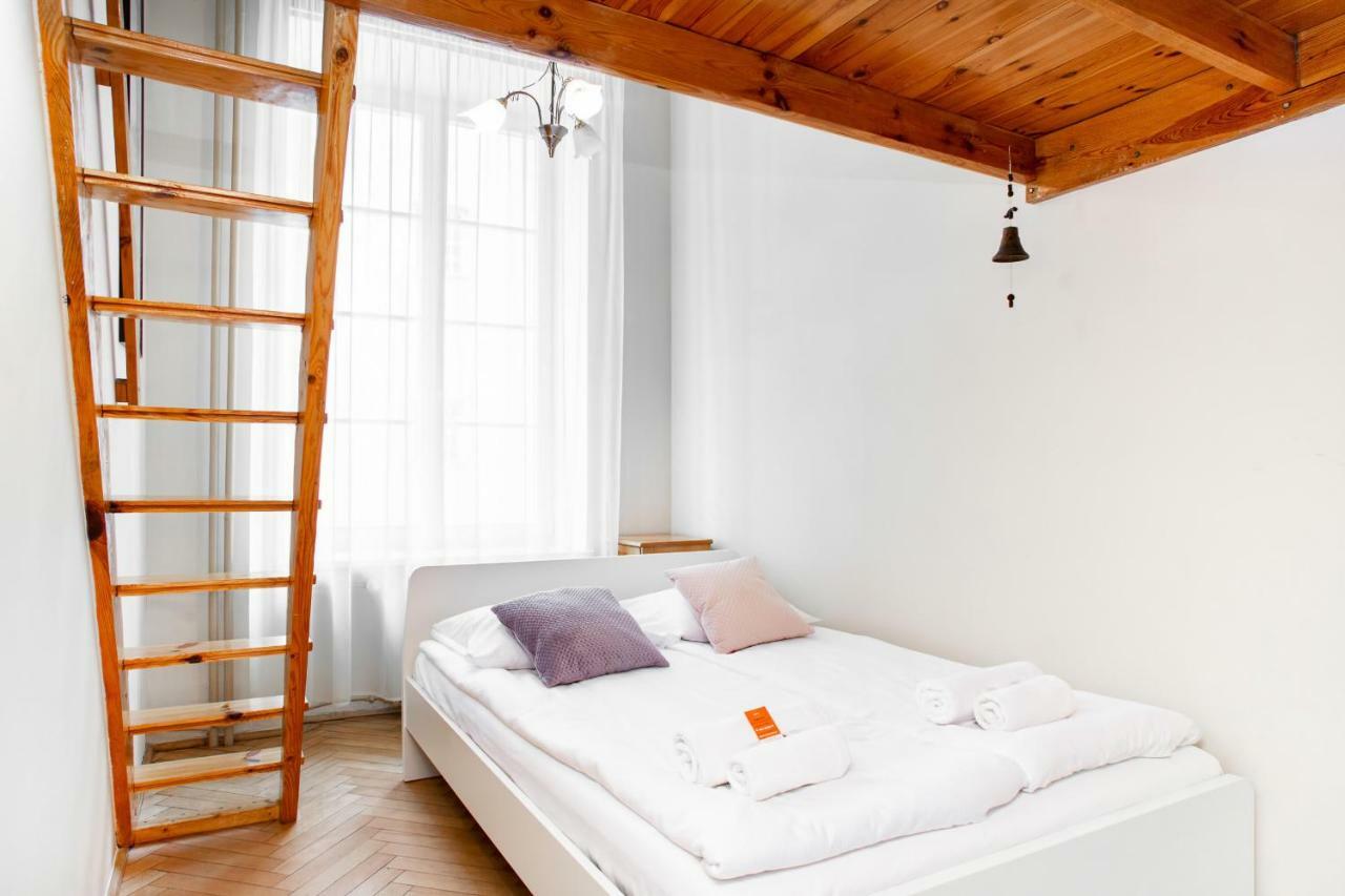 Apartments Warsaw Swietojanska By Noclegi Renters Eksteriør billede