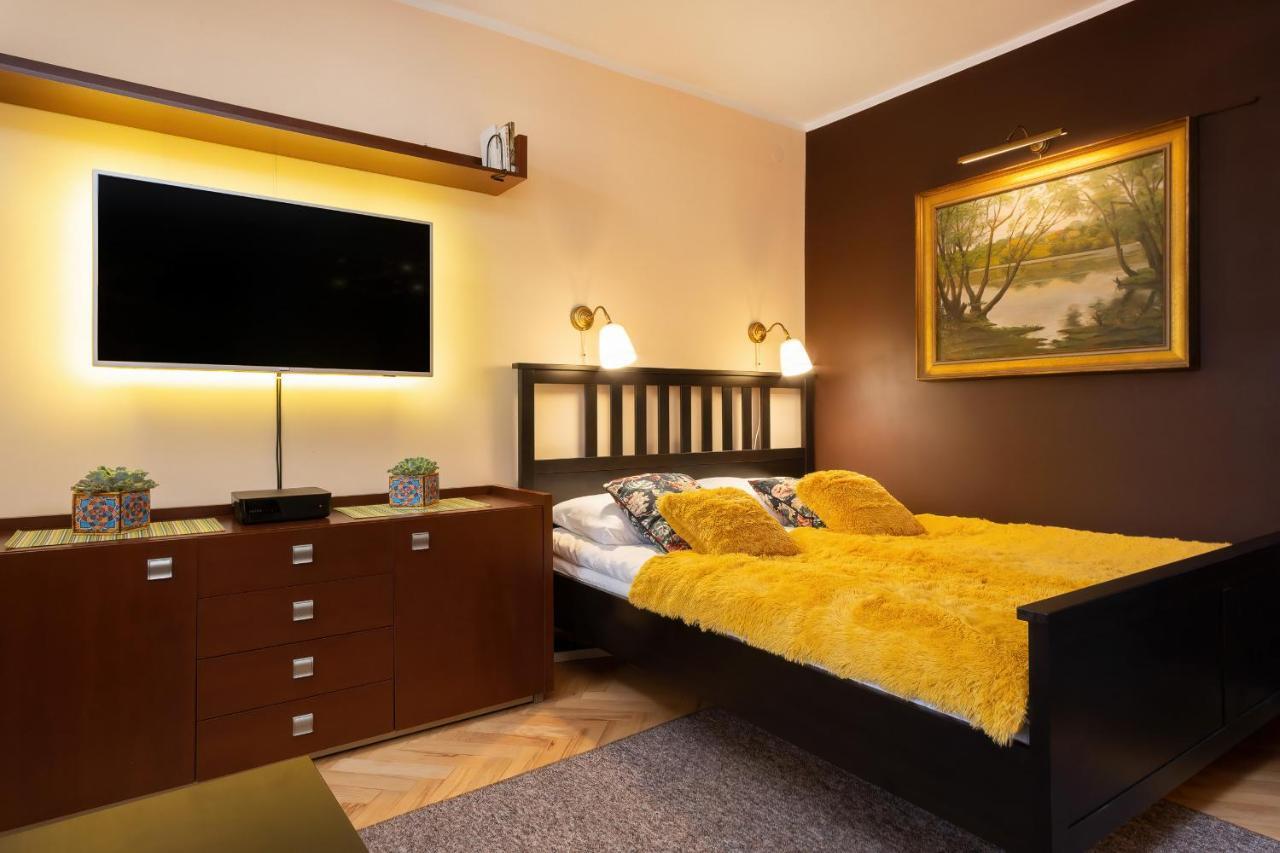 Apartments Warsaw Swietojanska By Noclegi Renters Eksteriør billede